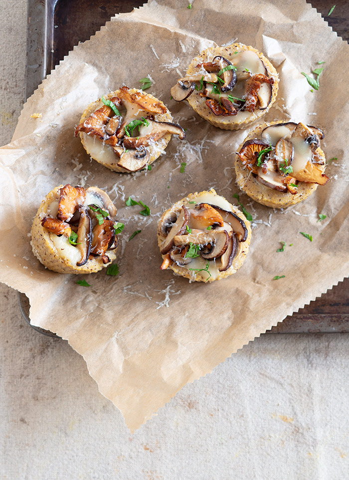 Paniers de polenta garnis aux champignons