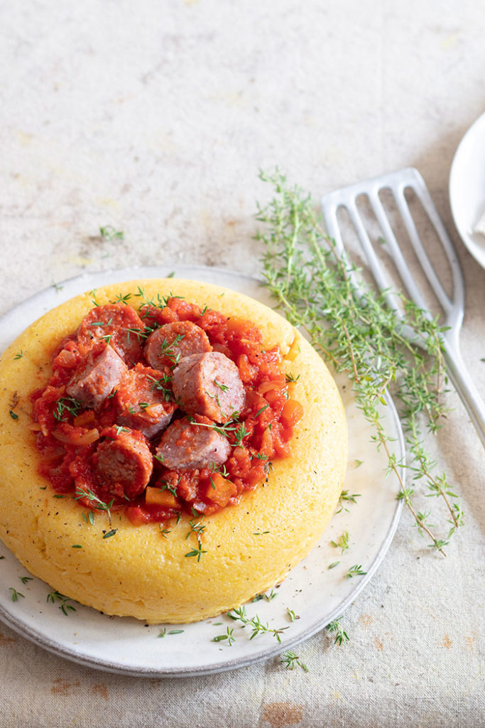 Polenta, saucisses & fromage